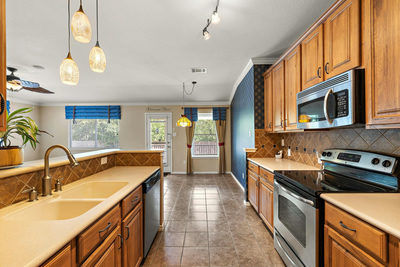 1105 SOUTH BROOK Dr — photo 5