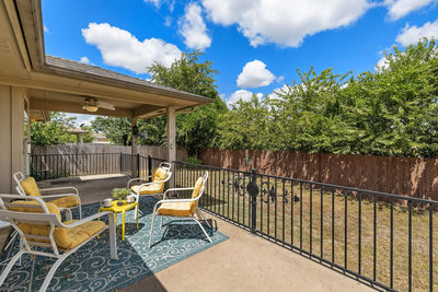 1105 SOUTH BROOK Dr — photo 2