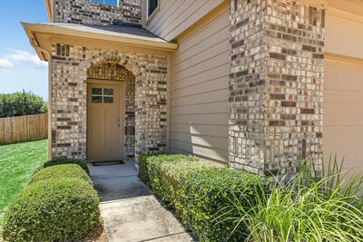 2027 Langdale Ln — photo 4