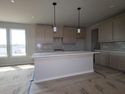 761 Clarissa St — photo 4