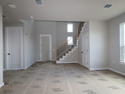 761 Clarissa St — photo 2