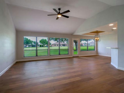 416 Spyglass St — photo 3