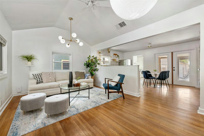 5303 Avenue H — photo 3