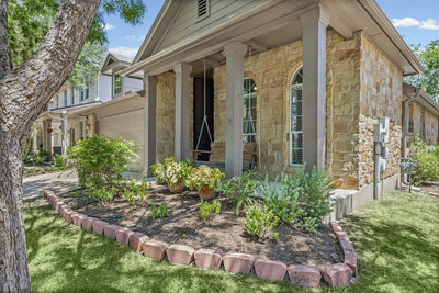 11917 Buzz Schneider Ln — photo 2