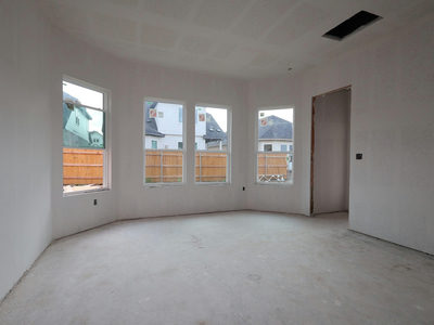 13215 Keefer Dr — photo 4
