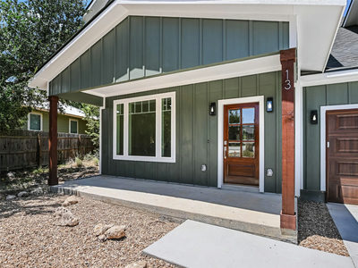 13 Rock Hollow Cir — photo 2