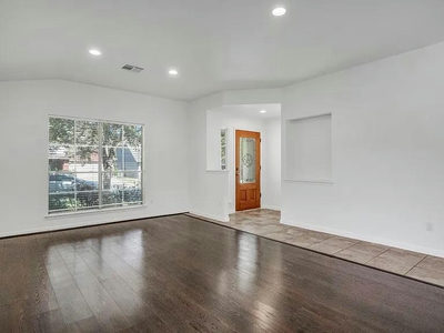 16601 Jadestone Dr — photo 3