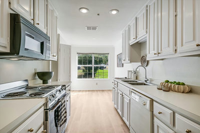 3718 Williamsburg Cir — photo 2