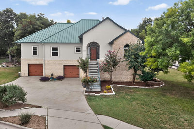 609 S LAKE CREEK Dr — photo 2