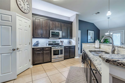 812 Dover Castle Ln — photo 3