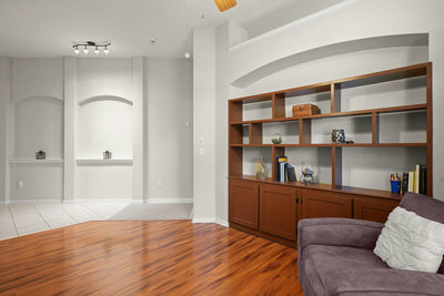 707 Geyser Ave — photo 3