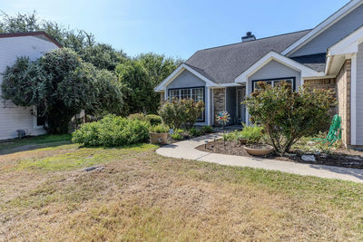 703 Post Oak Cir — photo 2