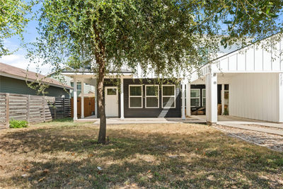 1121 Walton Ln #B — photo 2