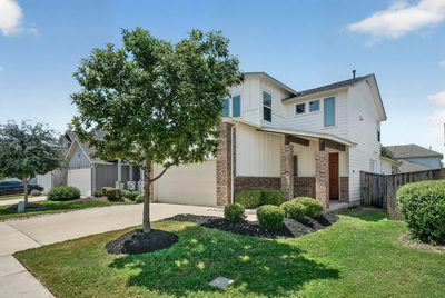 8107 Cottage Rose Dr — photo 2