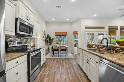 10409 Little Creek Cir — photo 5