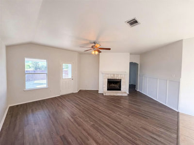 404 Timothy John Dr — photo 3