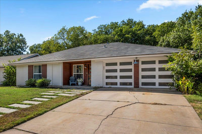 6200 Blarwood Dr — photo 2