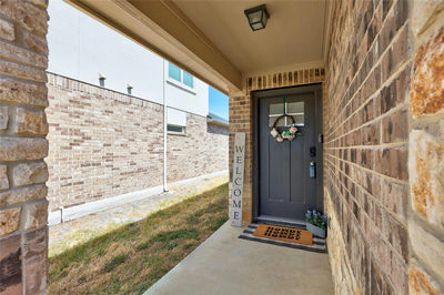 304 Dubina Ave — photo 3