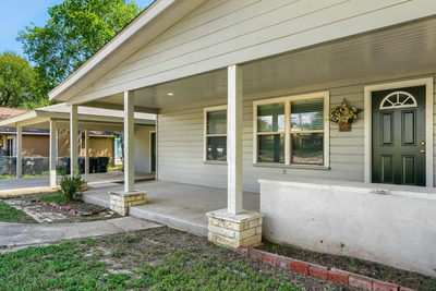 1211 N Bishop St — photo 3