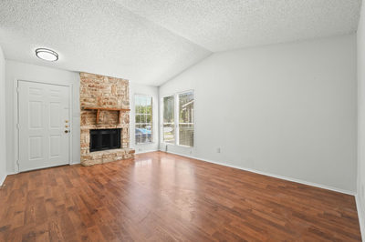 3221 Darnell Dr — photo 5
