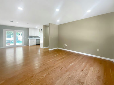 8801 Parkfield Dr — photo 3