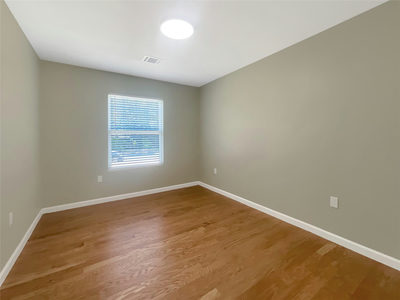 8801 Parkfield Dr — photo 4