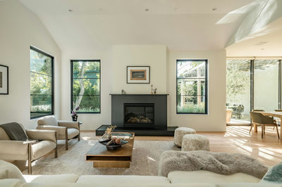 907 Karen — photo 3