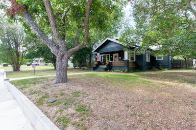 902 W Hopkins St — photo 4