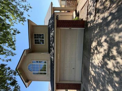 21423 Grand National Ave — photo 2