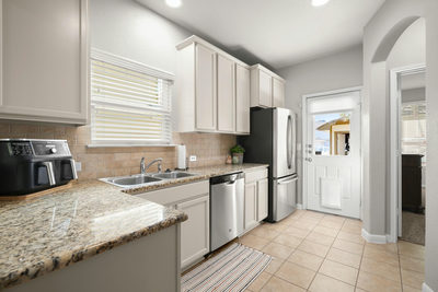 800 Lost Pines Ln — photo 4