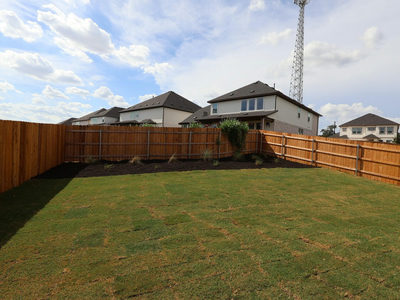 817 Purmela St — photo 3