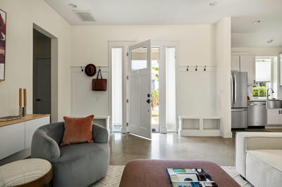 1176 Lott Ave — photo 2