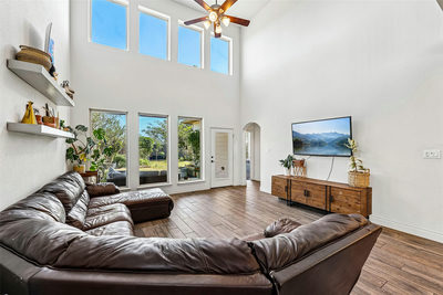317 Lacey Oak Loop — photo 4