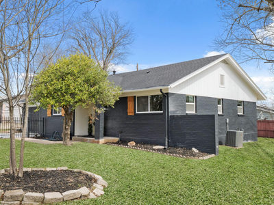 8401 Staunton Dr — photo 4