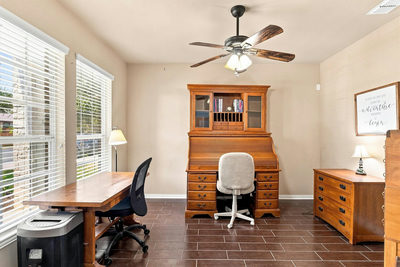 706 Irvin Dr — photo 4
