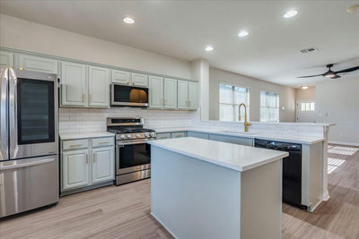 765 Reliance Dr — photo 2
