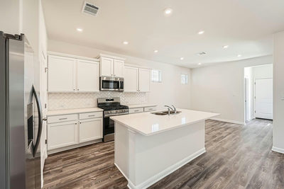 200 Weaver Ln — photo 3