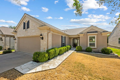 213 Fieldstone Dr — photo 2
