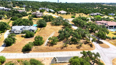 8417 Lakewood Ridge Cv — photo 3