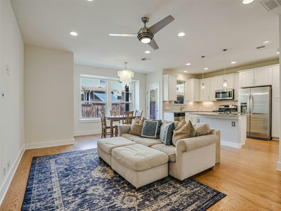 7420 Easy Wind Dr — photo 4