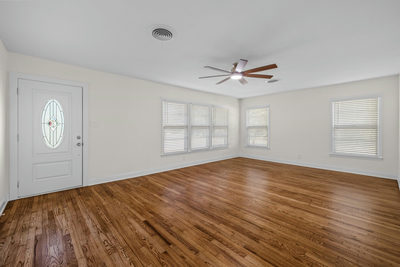 307 N Black St — photo 4