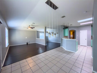 310 Bubbling Brook Dr — photo 4
