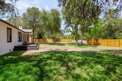 8904 Chisholm Ln — photo 4