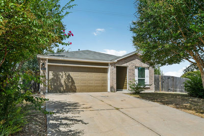 1611 Lantern Light Dr — photo 2