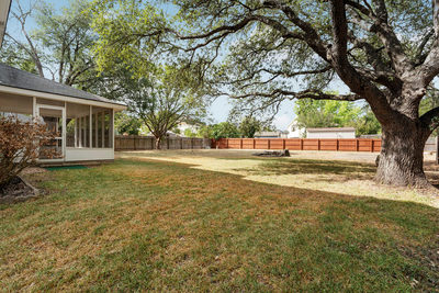 5606 Kayview Dr — photo 2