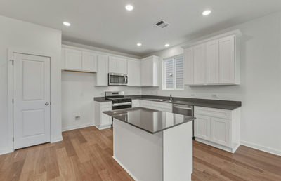 820 Cardenas St — photo 3