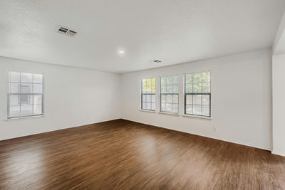 216 Capistrano Dr — photo 3