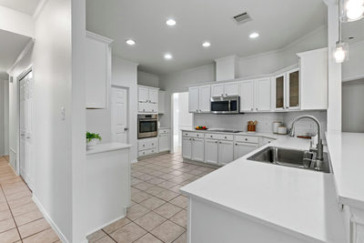 2502 Vernell Way — photo 2