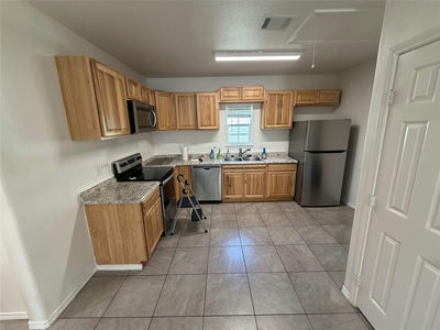 211 Shaw St #A — photo 4