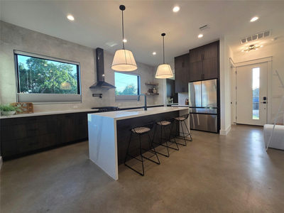 5301 Grover Ave — photo 4